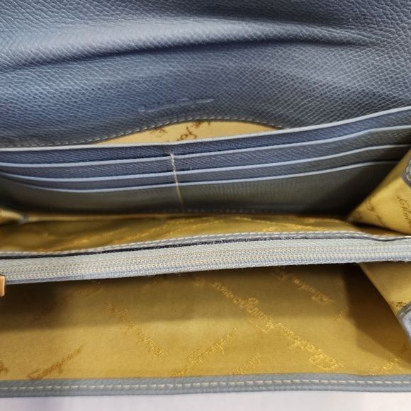 SALVATORE FERRAGAMO blue gancini leather long bifold wallet - Picture 6 of 10